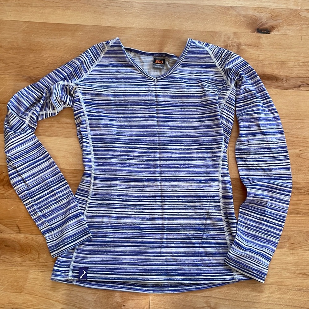 Super nice Icebreaker Bodyfit 200 Merino wool baselayer top v neck L